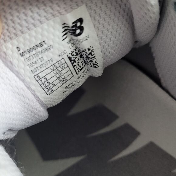 NWOB The Basement x New Balance 1906R Women's 7.5 Grey Silver Collab Metallic - Picture 7 of 9